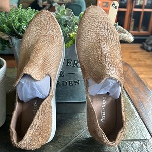 NEW Antelope stone suede scoop slip on shoe size 41 (9.5-10)